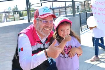 Bedolla cumple compromiso con la niñez de Zamora; inaugura parque infantil