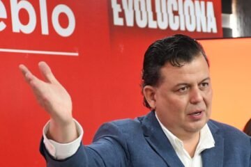 Morena de fiesta y los criminales siembran terror en Michoacán: Memo Valencia