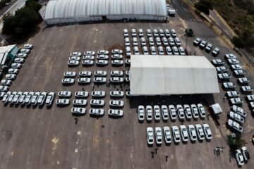 Entrega Bedolla 122 patrullas para reforzar seguridad en municipios