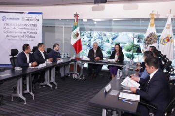 El gobernador Alfredo Ramírez Bedolla y su homóloga de Guanajuato Libia García Muñoz Ledo firmaron un convenio para reforzar la seguridad en municipios colindantes y carreteras