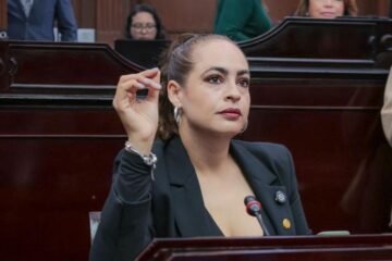 Para la protección de áreas naturales, propone Sandra Arreola regular uso de vehículos «Razers»