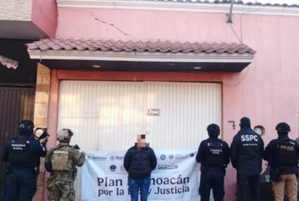 SSP detiene a una mujer, asegura droga y equipo electrónico en Uruapan