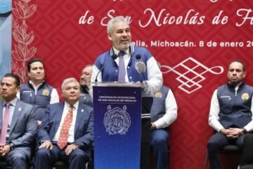 Destaca Bedolla consolidación y estabilidad financiera de la Universidad Michoacana