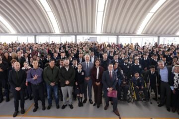 Este lunes, 936 mil estudiantes regresaron a las aulas en los 113 municipios del estado