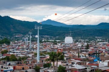 Inician pruebas del teleférico con 40 cabinas sobrevolando Uruapan: Gladyz Butanda