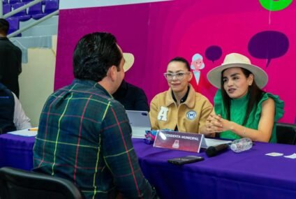 Gobierno de Uruapan fortalece la atención ciudadana mediante diálogo directo con la población Gobierno de Uruapan fortalece la atención ciudadana mediante diálogo directo con la población