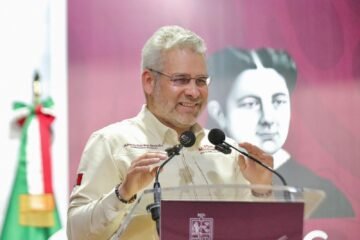 Bedolla anunció que 23 de febrero se abre la plataforma para que más de 237 mil alumnas y alumnos de prepa y universidad obtengan su chip con 4GB mensuales de internet gratuito