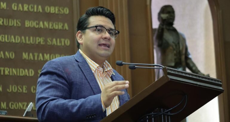 Toño Carreño presenta iniciativa que busca que el presupuesto municipal se cumpla tal y como lo aprueba la Ciudadanía Toño Carreño presenta iniciativa que busca que el presupuesto municipal se cumpla tal y como lo aprueba la Ciudadanía