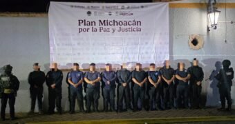 Ordena Bedolla investigar a policías municipales tras bloqueos del domingo en Michoacán Ordena Bedolla investigar a policías municipales tras bloqueos del domingo en Michoacán