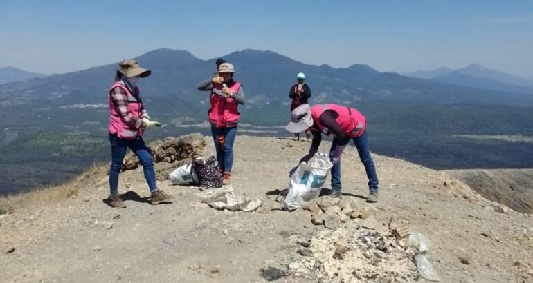 🌿 Uruapan celebra al Paricutín contribuyendo en su cuidado 🌿 Uruapan celebra al Paricutín contribuyendo en su cuidado
