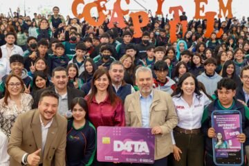 Con programa Data, jóvenes michoacanos accederán a un mundo de conocimiento: Gabriela Molina Con programa Data, jóvenes michoacanos accederán a un mundo de conocimiento: Gabriela Molina