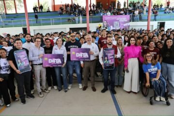 Más de 36 mil estudiantes ya se registraron al Programa Data de internet gratuito: Bedolla Más de 36 mil estudiantes ya se registraron al Programa Data de internet gratuito: Bedolla