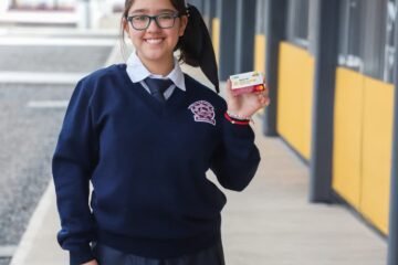 Estudiantes michoacanos reciben su beca con retroactivo: Gabriela Molina