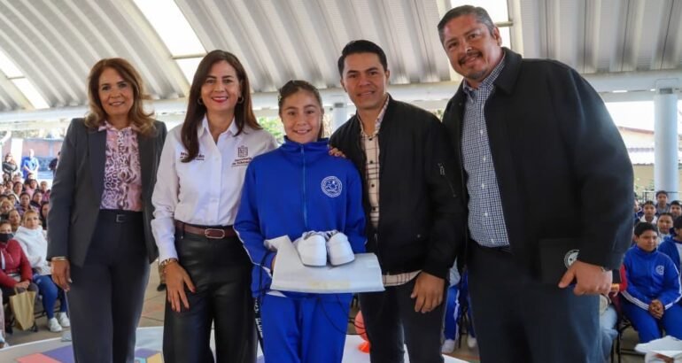 Este mes llega la Beca Rita Cetina para secundarias: Gabriela Molina