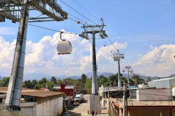 Teleférico de Uruapan alcanza el 99.4% de avance; Bedolla supervisa la obra junto con legisladores