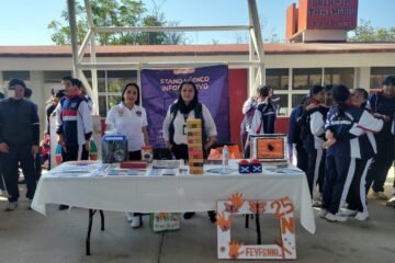 FGE participa en Feria de la Salud Sexual y Reproductiva en secundaria de Tarímbaro