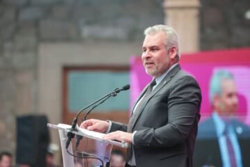 Prohibición de deuda pone fin a endeudamiento histórico en Michoacán: Bedolla