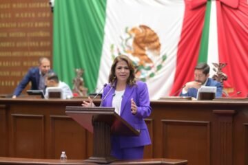 Fabiola Alanís presenta iniciativa de reforma electoral para Michoacán