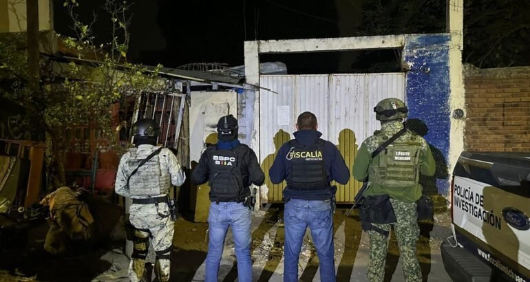 Dos cateos contra el narcomenudeo en Morelia: FGE asegura más de 370 dosis de droga y detiene a una mujer