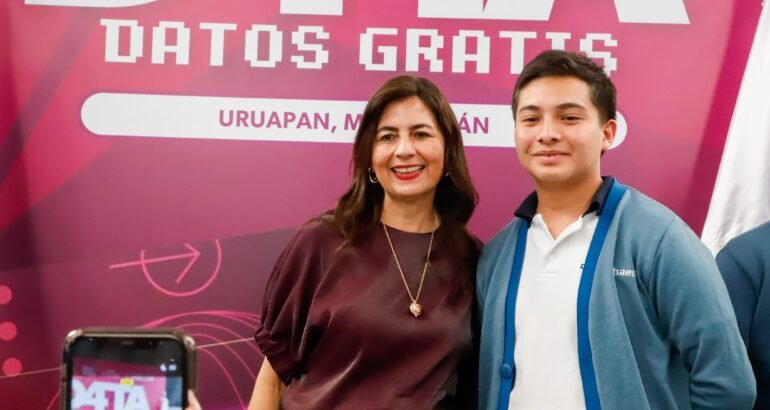 En beneficio de más de 68 mil estudiantes de Uruapan, Data y más programas: Gabriela Molina