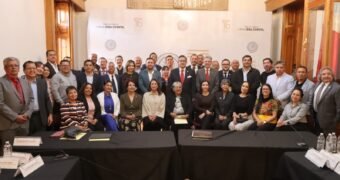 Diputados de la JUCOPO se reúnen con integrantes del Foro de Colegio de Profesionistas de Michoacán Diputados de la JUCOPO se reúnen con integrantes del Foro de Colegio de Profesionistas de Michoacán