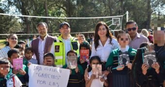 SCOP y SEE entregan obras educativas en Ario de Rosales y Pátzcuaro