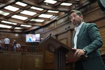 Propone Abraham Espinoza que actas de nacimiento tengan vigencia indefinida en Michoacán Propone Abraham Espinoza que actas de nacimiento tengan vigencia indefinida en Michoacán