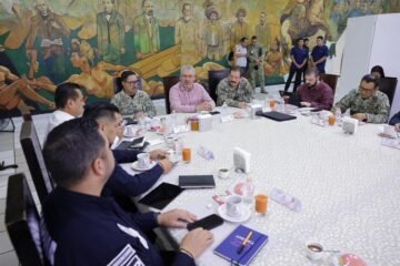 Acciones de seguridad continuarán en región Apatzingán: Bedolla Acciones de seguridad continuarán en región Apatzingán: Bedolla