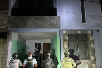 En cateo FGE asegura más de 300 dosis de metanfetamina y detiene a un hombre En cateo FGE asegura más de 300 dosis de metanfetamina y detiene a un hombre