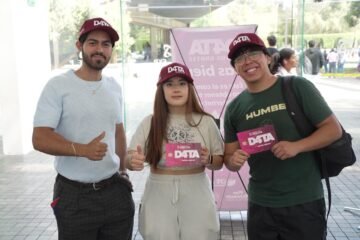 Continúa la entrega de tarjetas SIM en el Centro de Convenciones y Exposiciones de Morelia