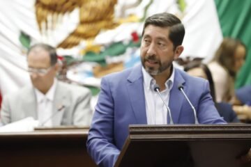 Aprueba el Congreso reforma integral en salud mental; reconocen a médicos internos y residentes como población prioritaria: Abraham Espinoza Villa