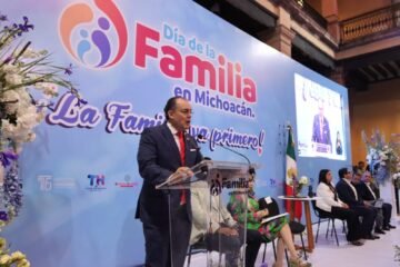 Con conferencias, conmemoran Día de la Familia en Michoacán en Congreso del Estado