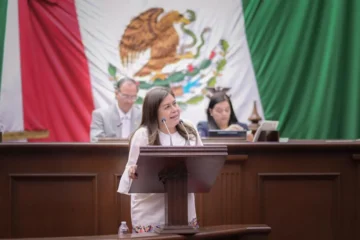 Presenta Belinda Iturbide iniciativa para atender dependencia a medicamentos para dormir
