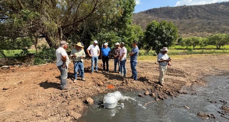 Conagua invierte 3.5 mdp para tecnificar canal de riego en Álvaro Obregón Conagua invierte 3.5 mdp para tecnificar canal de riego en Álvaro Obregón