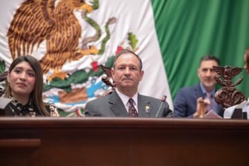 Congreso aprueba reforma a la Ley de Educación, presentada por David Martínez, para incluir educación financiera en planes de estudios