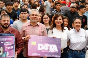 La paz se construye desde las aulas para 20 mil estudiantes de Apatzingán: Gabriela Molina La paz se construye desde las aulas para 20 mil estudiantes de Apatzingán: Gabriela Molina