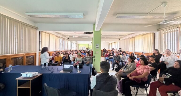 Fortalece FGE Michoacán la prevención de delitos cibernéticos en estudiantes de Morelia