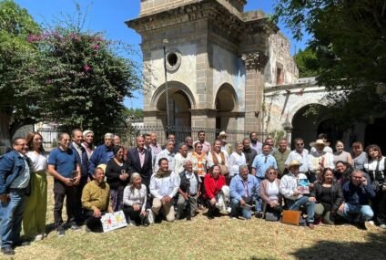Diserta interesante charla el cronista, Jesús Herrera