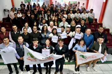 Jóvenes del Cecytem llevarán su talento al Mundial de Robótica en EE.UU.