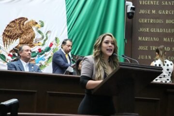 Desde Tribuna, Xóchitl Ruíz llama a dignificar salarios y condiciones laborales de las fuerzas de seguridad