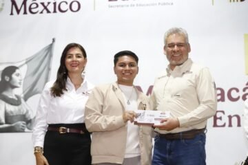 Hoy inicia pago de becas para media superior y superior: Gabriela Molina
