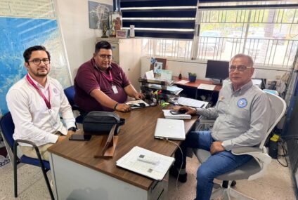 Gobierno estatal refuerza acompañamiento a planteles educativos de Lázaro Cárdenas