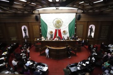 Congreso del Estado a favor de la prevención y detección oportuna de la enfermedad renal crónica