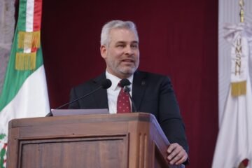 Universidad Michoacana, única institución con presupuesto garantizado por la Constitución: Bedolla