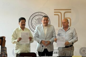 Barragán acompaña presentación de dos iniciativas del sector transportista del estado