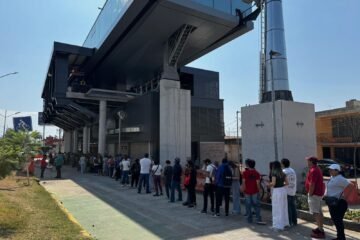 ¡Todos quieren su tarjeta!💳