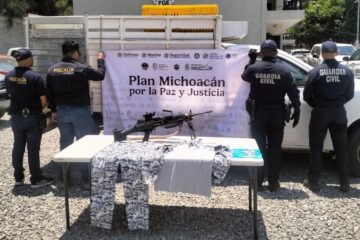 Guardianes del Camino aseguran a 2 hombres con droga, cartuchos y arma calibre .50