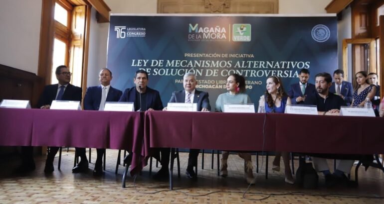 La Ley de Mecanismos Alternativos de Solución evitaría juicios, plantea Juan Antonio Magaña de la Mora en iniciativa
