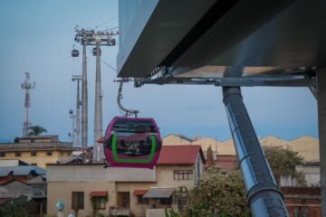 El segundo día de operaciones del teleférico fue un éxito