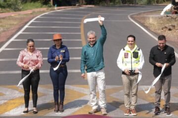 El gobernador Alfredo Ramírez Bedolla inauguró la rehabilitación de 30 km de la carretera Dr. Miguel Silva-Nuevo Urecho-Cajones